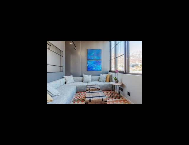 0.5 BEDROOM APARTMENT TO LET IN CAPE TOWN CITY CENTRE